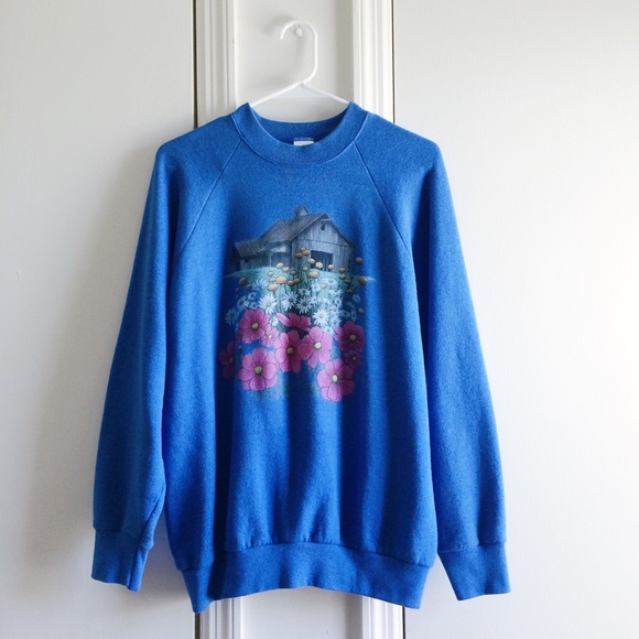 Vintage Tops - Vintage Spring Floral Sweatshirt
